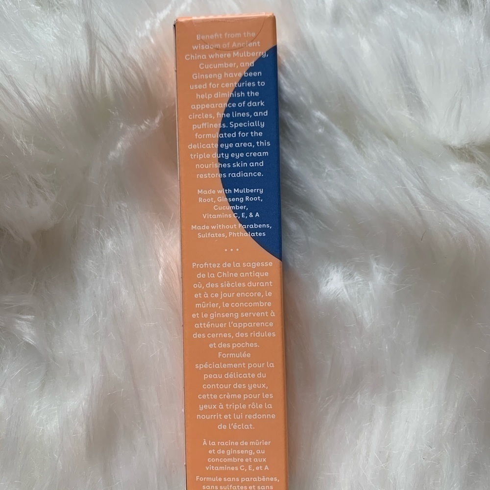 Nuria: Defend Triple Action Eye Cream - Full Size - Picture 2 of 3